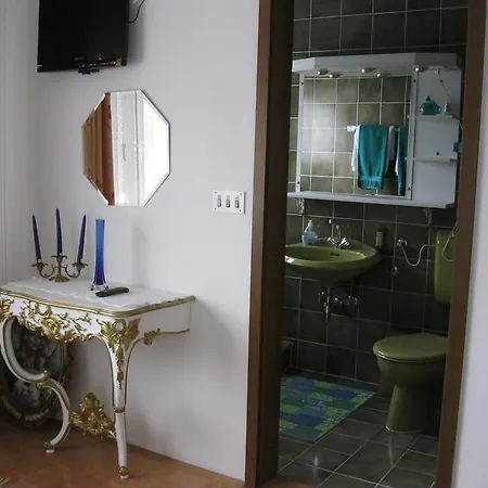Homestay Hisa Korazija *
