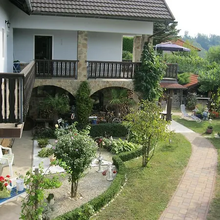 Homestay Hisa Korazija